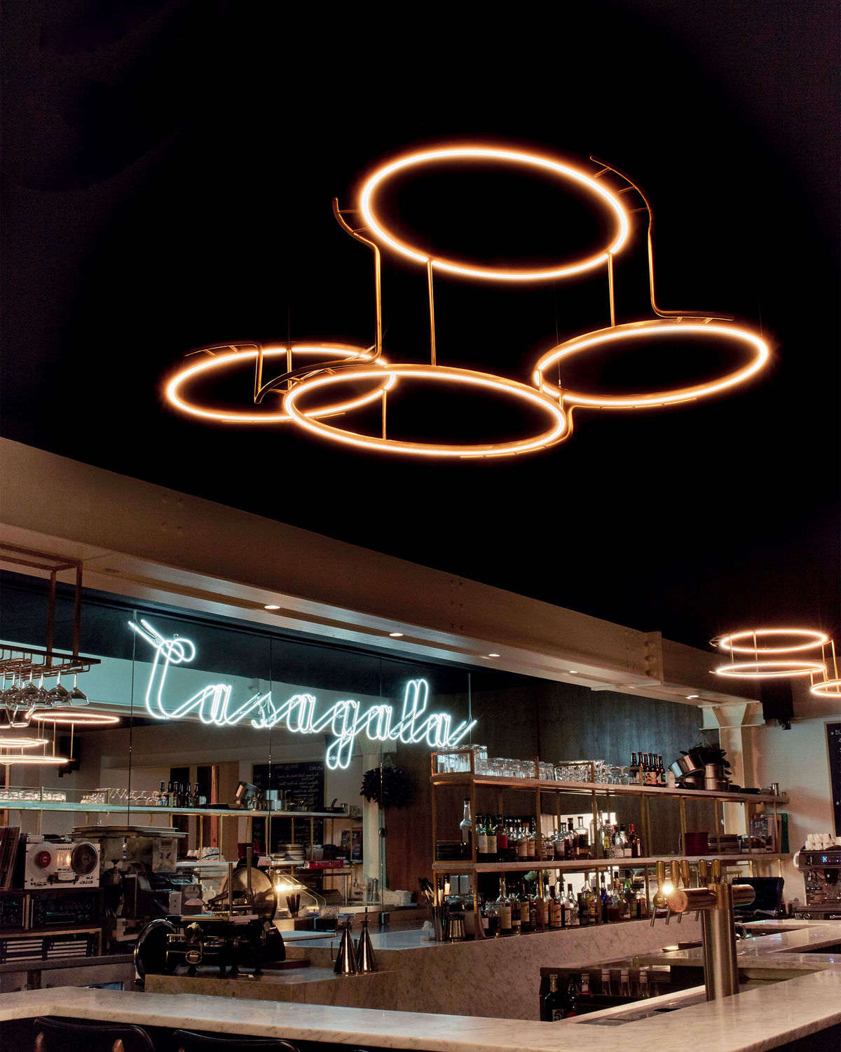 Broche Pendant Light