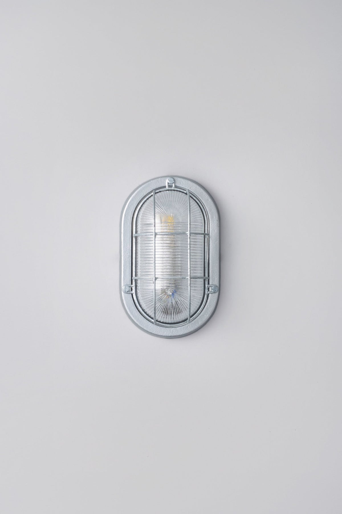 Original BTC - Oval Aluminum Bulkhead With Guard 7003
