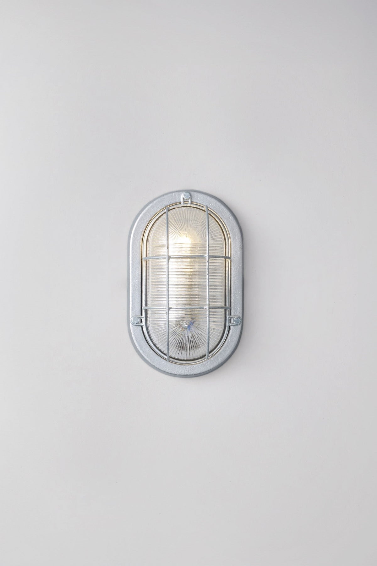 Original BTC - Oval Aluminum Bulkhead With Guard 7003