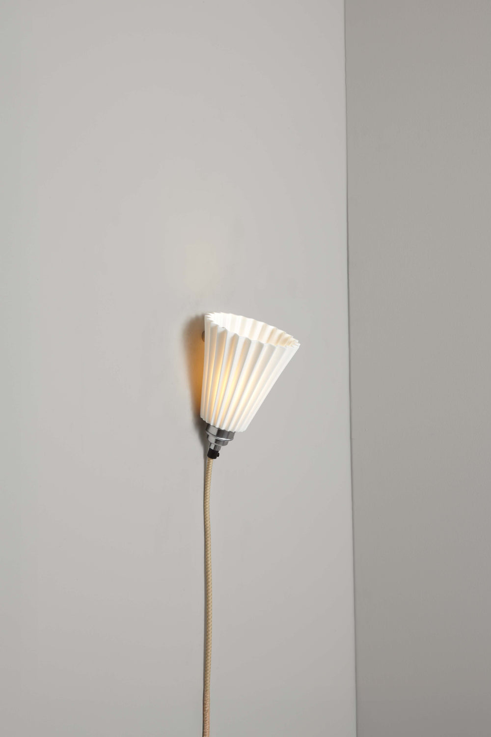 Original BTC - Portable Medium Pleated Wall Light