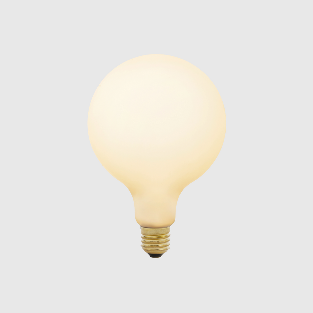 Porcelain III E26 LED Bulb