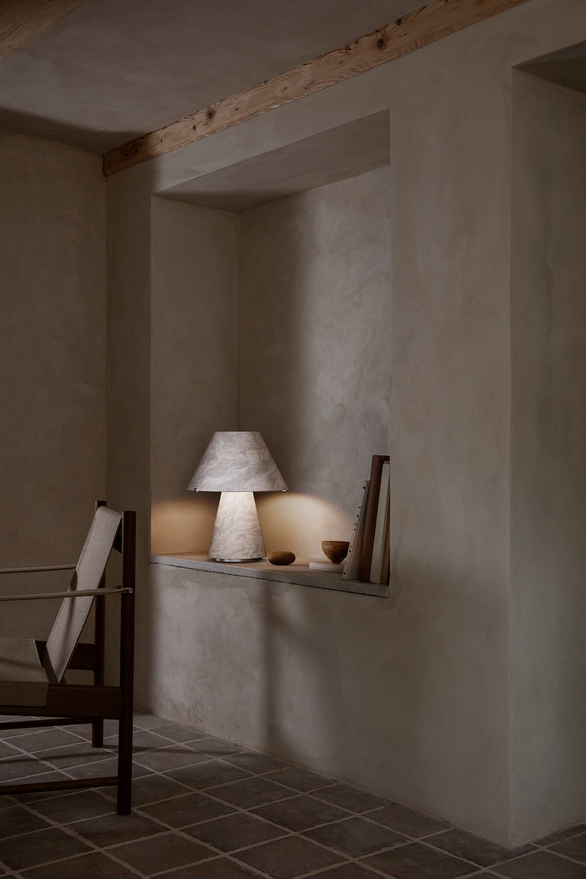 Upglas T2 Table Lamp - room