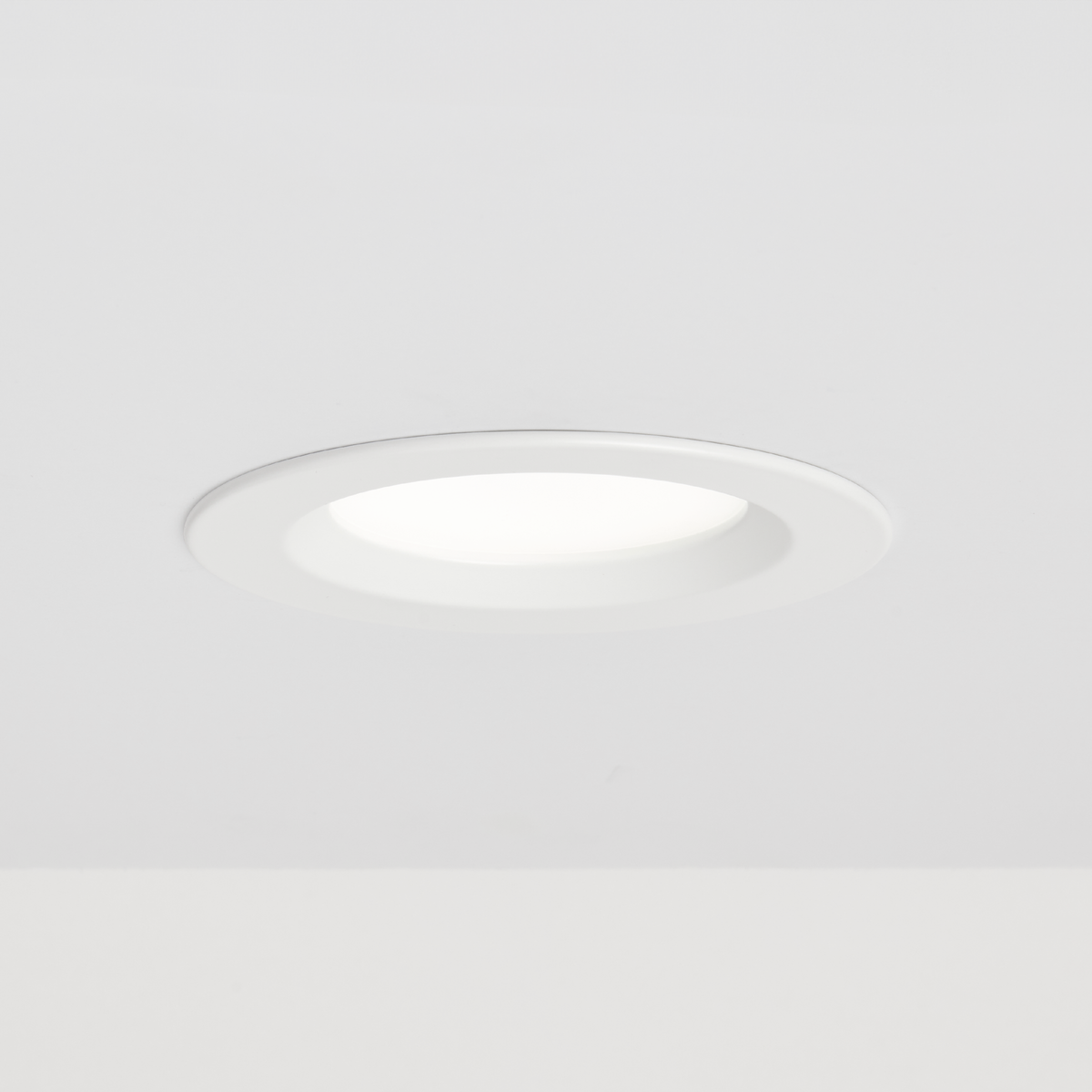 Generation Lighting - V4RR-5CCT-WT - LED Downlight - Verra - White
