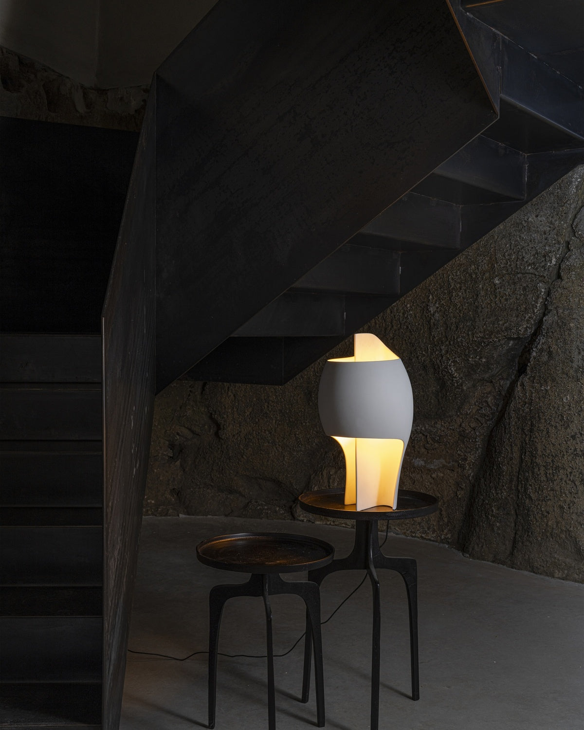 Grande B Table Lamp