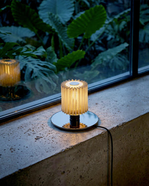 In The Sun 220 Table Lamp