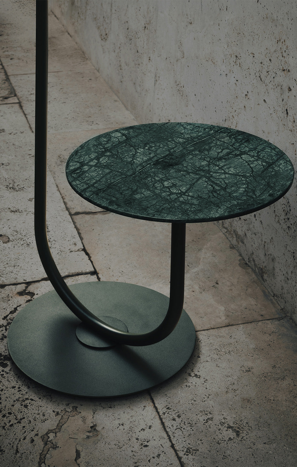 Calypso Outdoor Floor Lamp