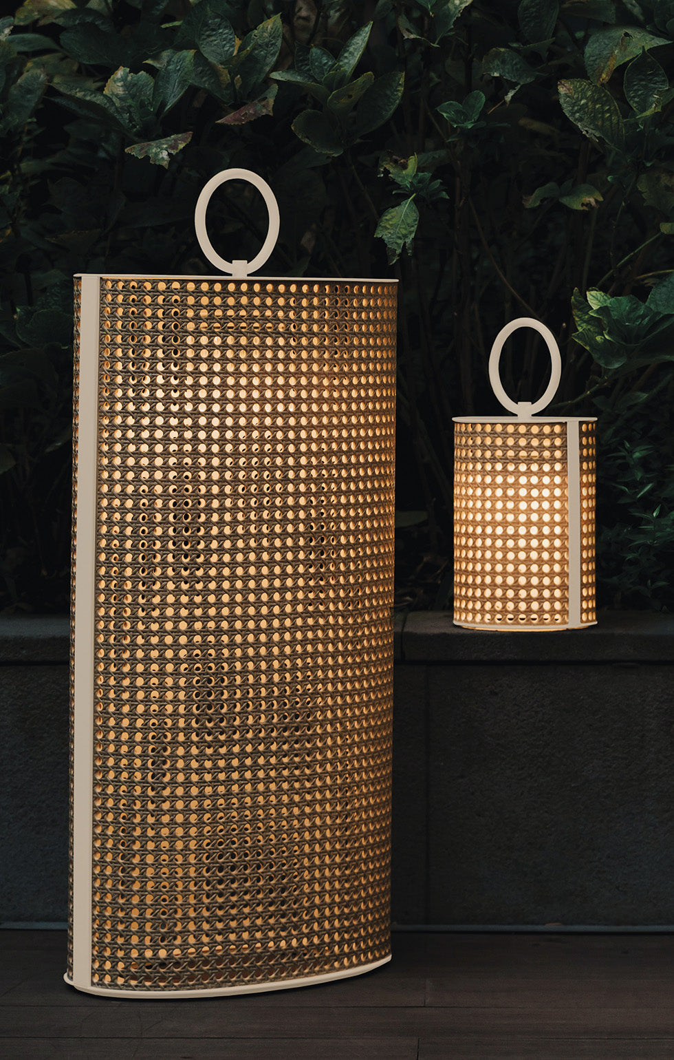 Clara Nomad Outdoor Portable Lantern