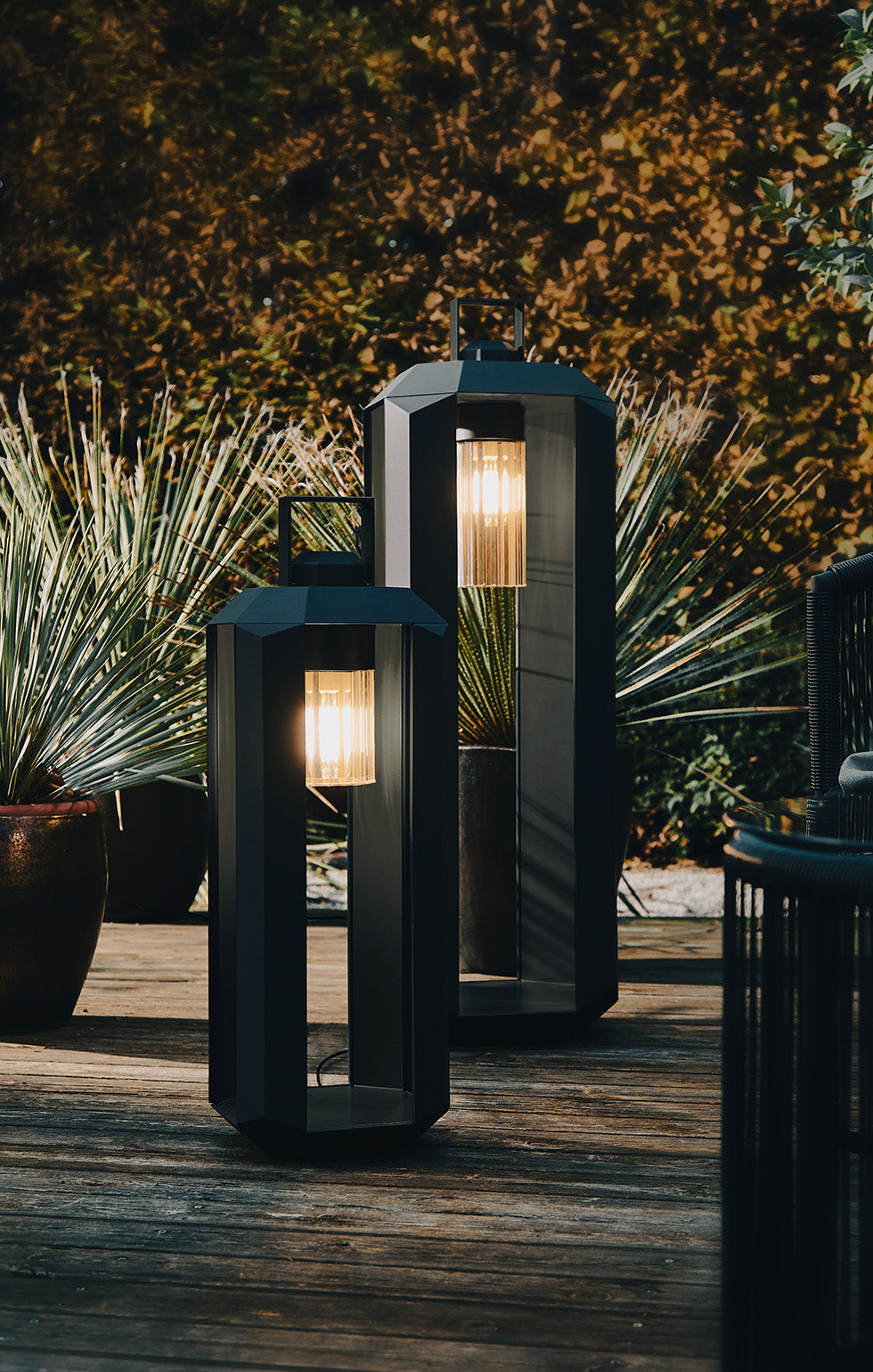 Cube Outdoor Floor Lamp