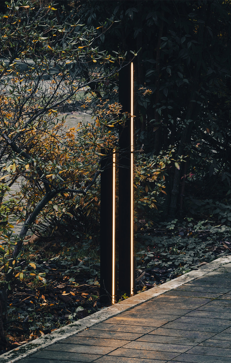Fly Outdoor Floor Lamp