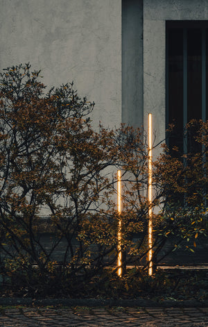 Fly Outdoor Floor Lamp