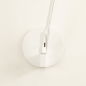 Koncept - SPY-W-MWT-USB-HWS - LED Desk Lamp - Splitty - Matte White