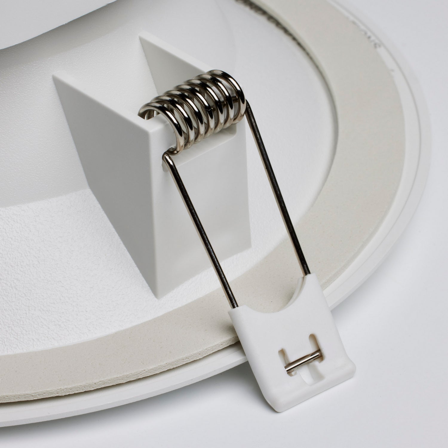 Satco - S39029 - LED Downlight - White