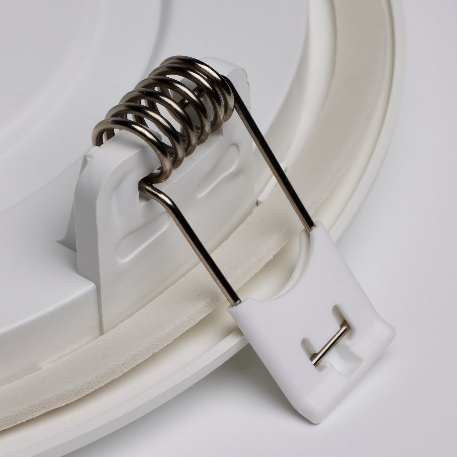 Satco - S39061 - LED Downlight - White