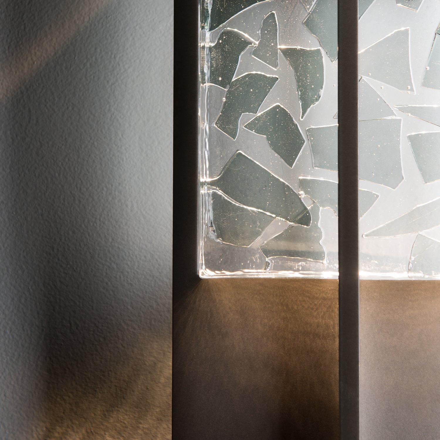 Hubbardton Forge - 302518-LED-77-YP0669 - Shard XL Outdoor Sconce - Shard - Coastal Dark Smoke