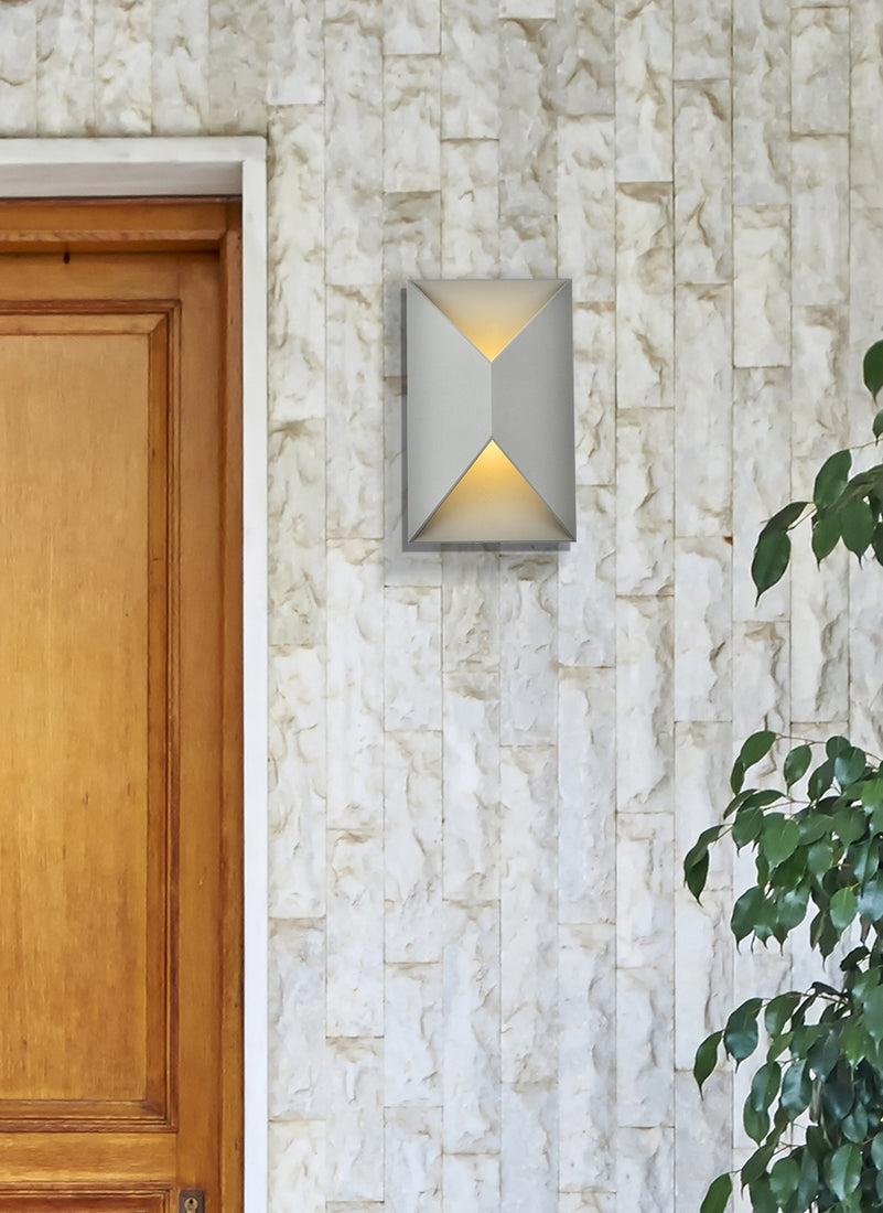 Elegant Lighting - LDOD4022S - LED Outdoor Wall Lamp - Raine - Silver