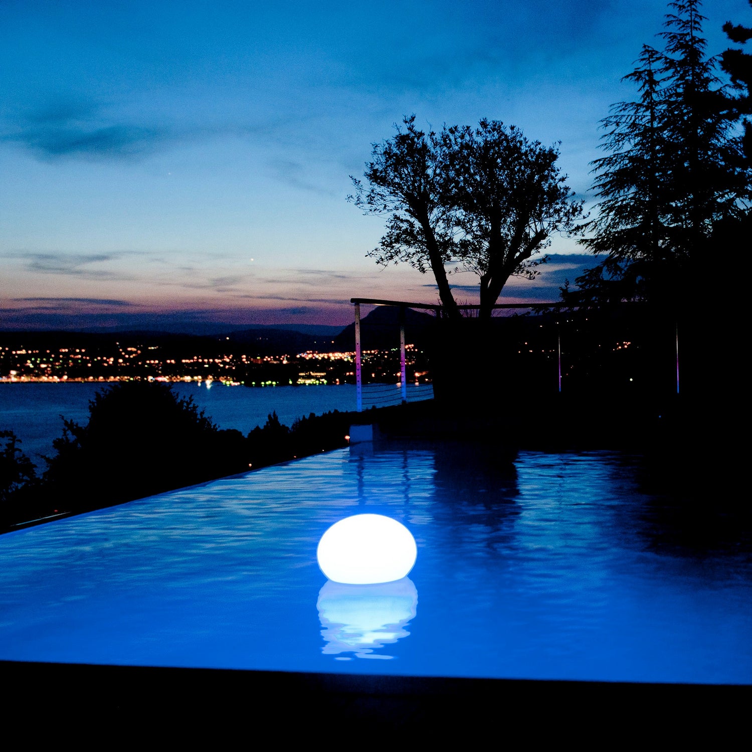 Smart and Green - SG-FLATBALL - LED Ball Lamp - Flatball - White