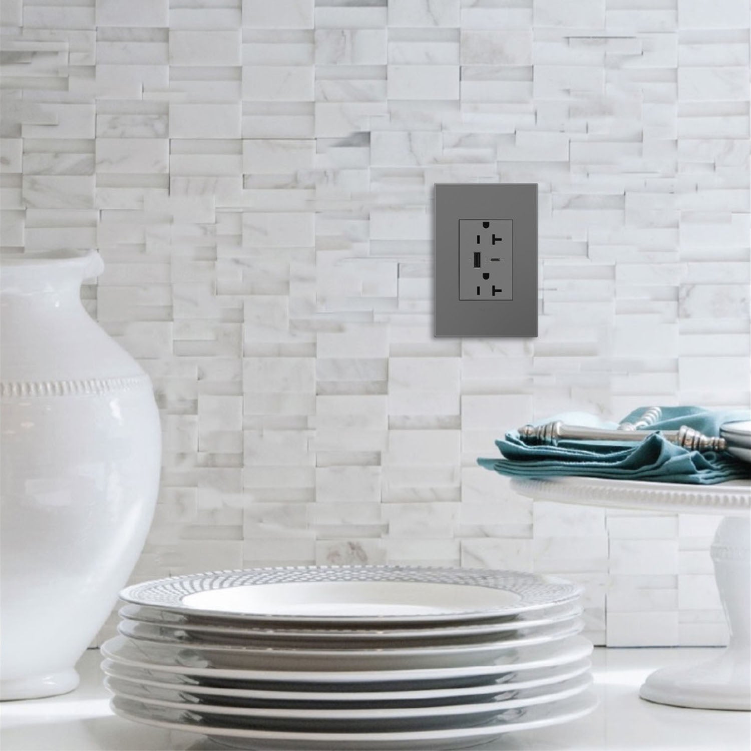 Legrand - ARTRUSB206ACM4 - 20A Tamper-Resistant Ultra-Fast USB Type-A/C Outlet - adorne - Magnesium
