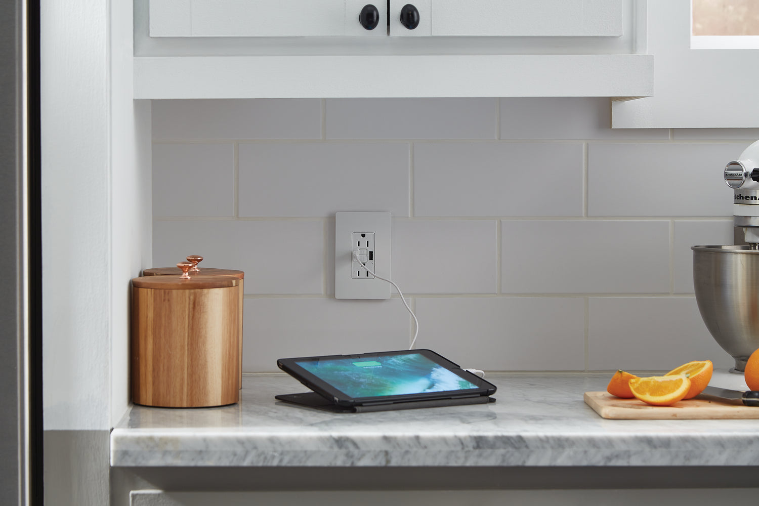 Legrand - 1597TRUSBAAW - Tamper-Resistant 15A Duplex Self-Test GFCI Receptacles with SafeLock Protection, USB Type A/A - radiant - White