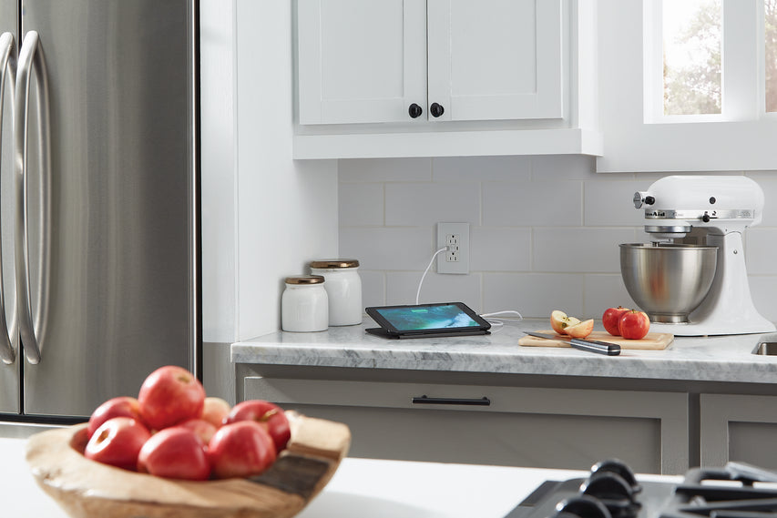 Legrand - 1597TRUSBCCW - Tamper-Resistant 15A Duplex Self-Test GFCI Receptacles with SafeLock Protection, USB Type C/C - radiant - White