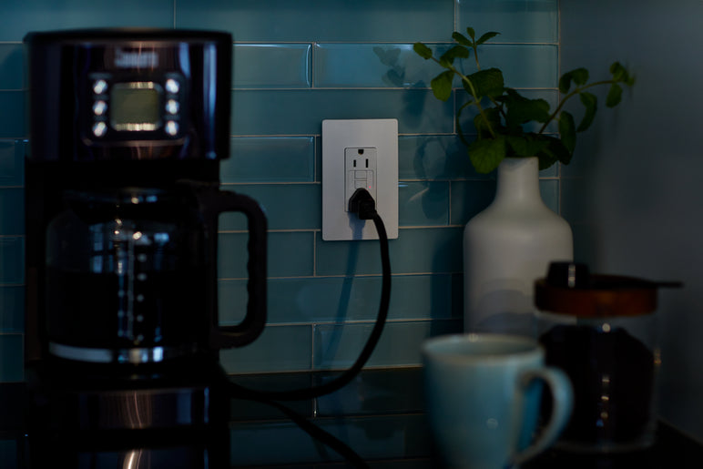 Legrand - 1597TRW - Tamper-Resistant 15A Duplex Self-Test GFCI Receptacles with SafeLock Protection - radiant - White