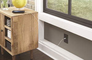 Legrand - TM826USBGCCV4 - 15A Tamper-Resistant USB Outlet - radiant - Graphite