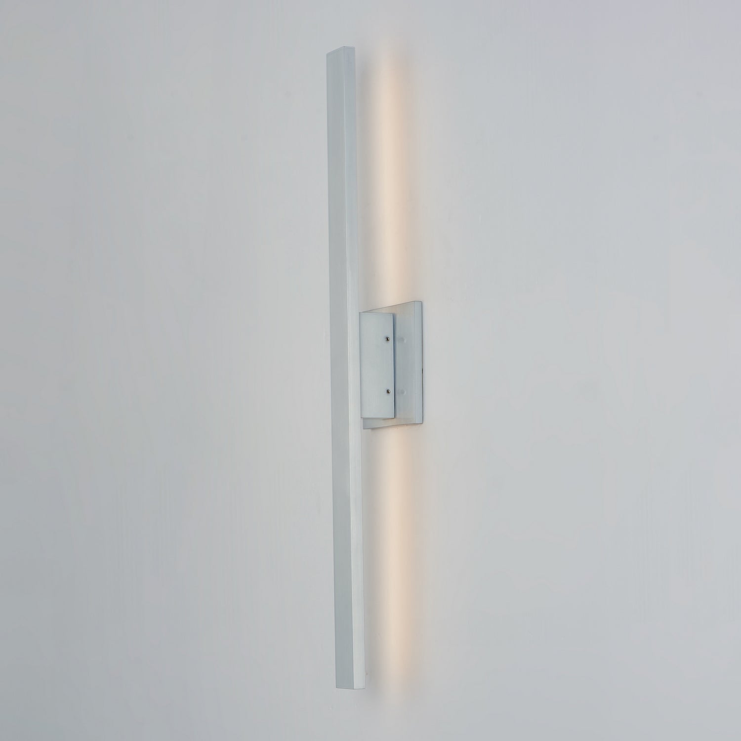 ET2 - E41343-SA - LED Outdoor Wall Sconce - Alumilux Line - Satin Aluminum