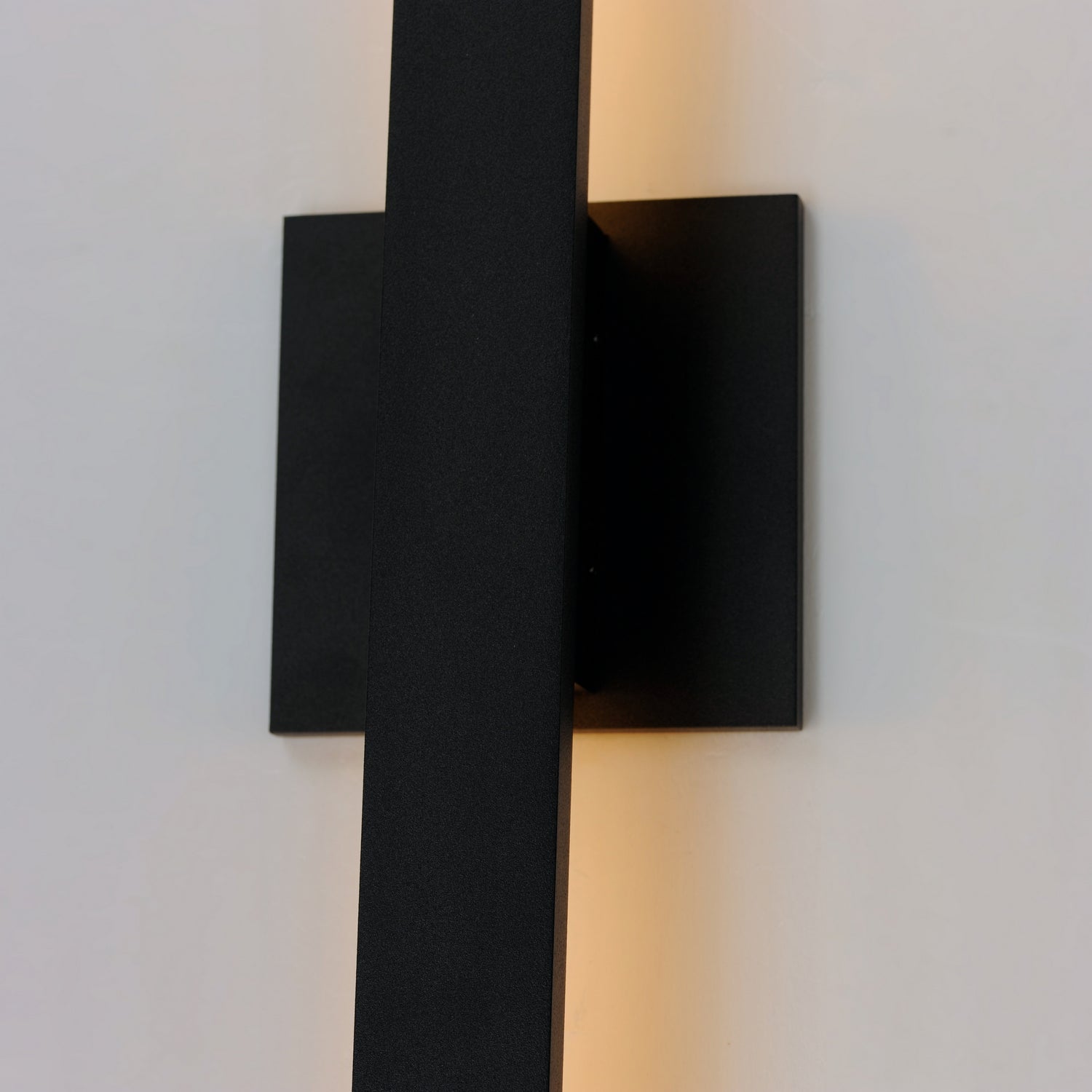 ET2 - E41348-BK - LED Outdoor Wall Sconce - Alumilux Line - Black