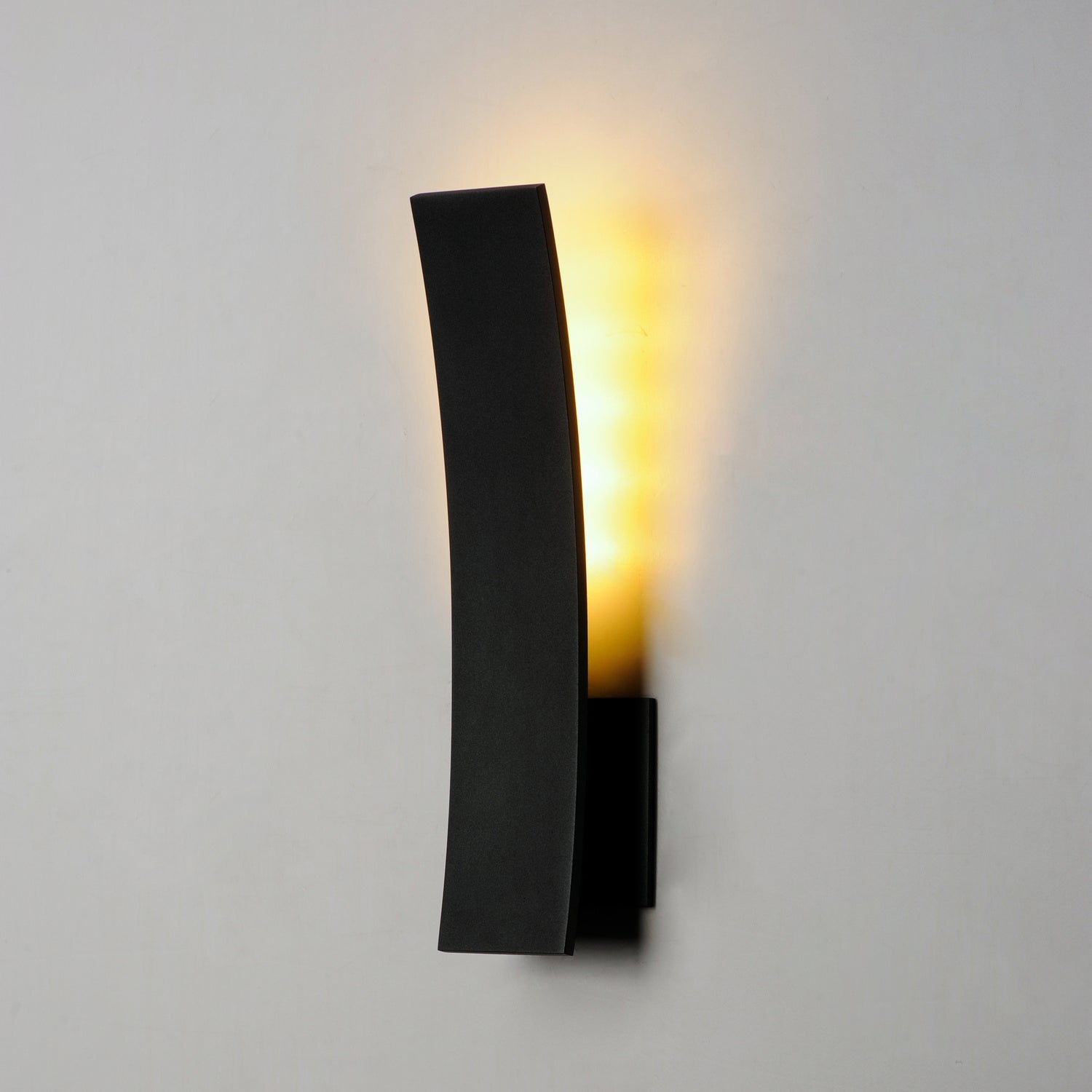 ET2 - E41307-BK - LED Outdoor Wall Sconce - Alumilux Prime - Black