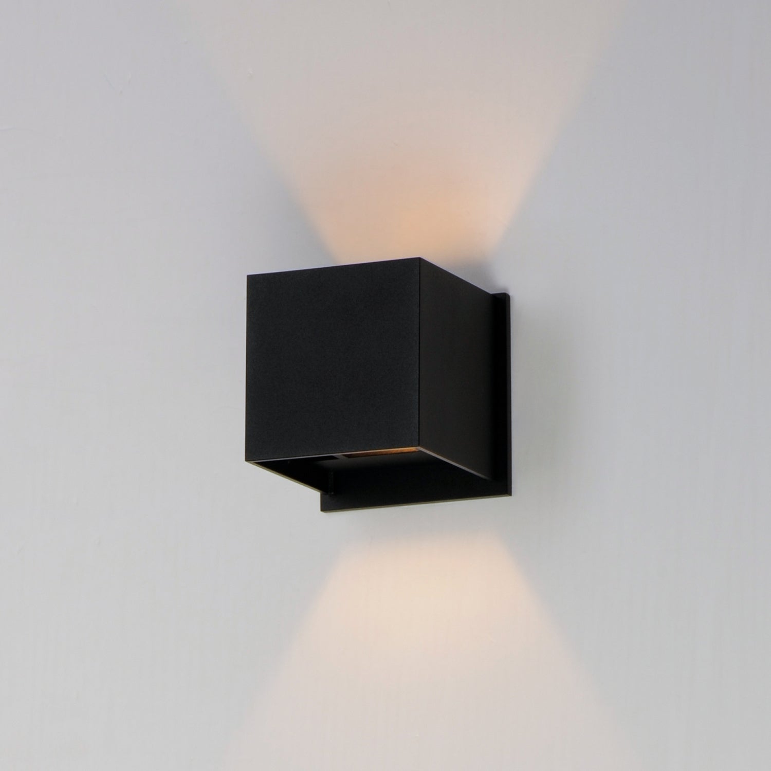 ET2 - E41308-BK - LED Outdoor Wall Sconce - Alumilux Cube - Black