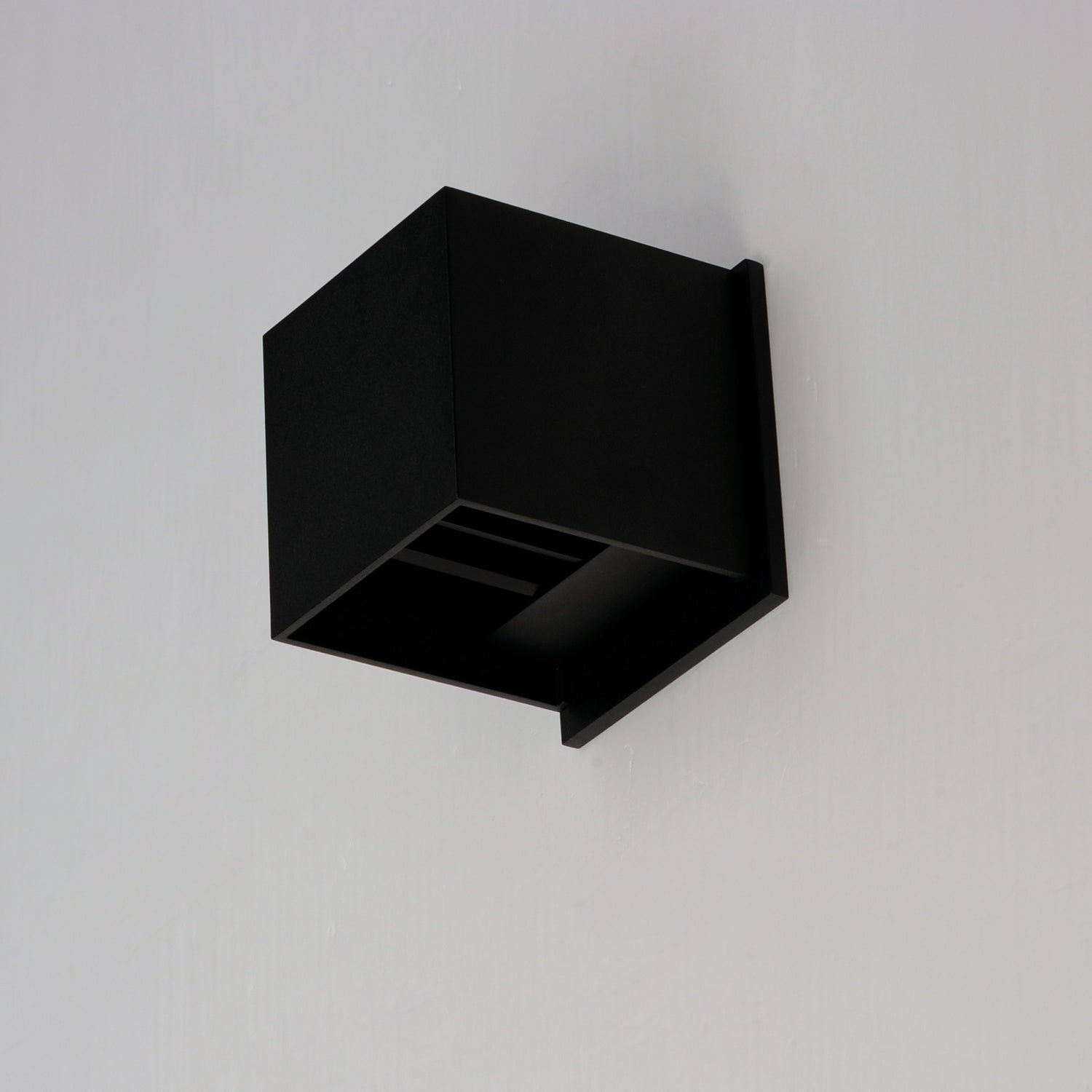 ET2 - E41308-BK - LED Outdoor Wall Sconce - Alumilux Cube - Black