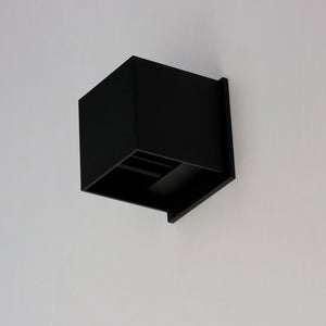 ET2 - E41308-BK - LED Outdoor Wall Sconce - Alumilux Cube - Black