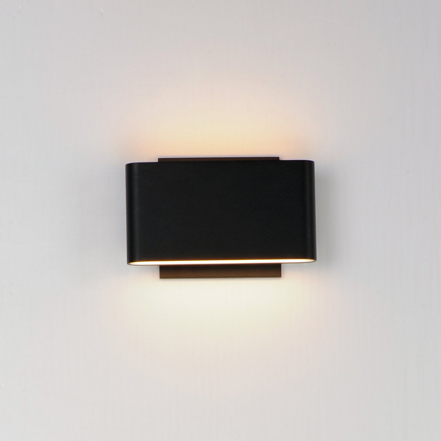 ET2 - E41310-BK - LED Outdoor Wall Sconce - Alumilux Spartan - Black