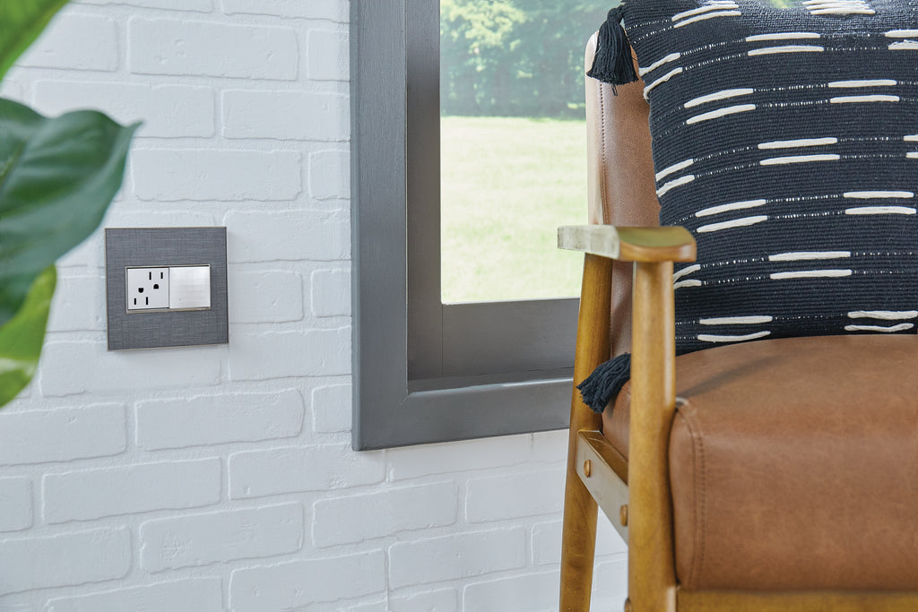 Legrand - WNAH1W1 - Smart Gateway with Netatmo - adorne - White