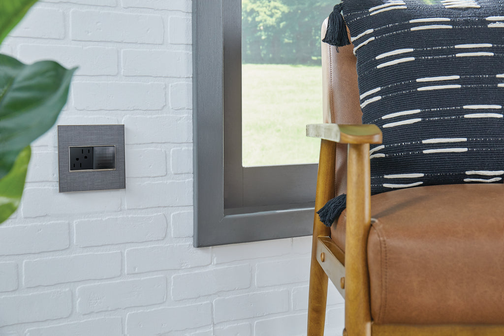 Legrand - WNAH2G1 - Smart Surface-Mount Gateway with Netatmo - adorne - Graphite