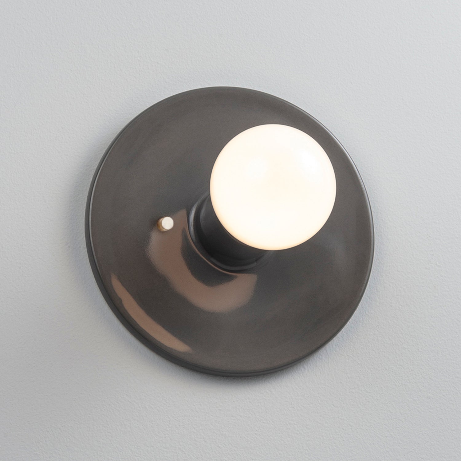 Justice Designs - CER-6270-GRY - One Light Wall Sconce - Ambiance Collection - Gloss Grey