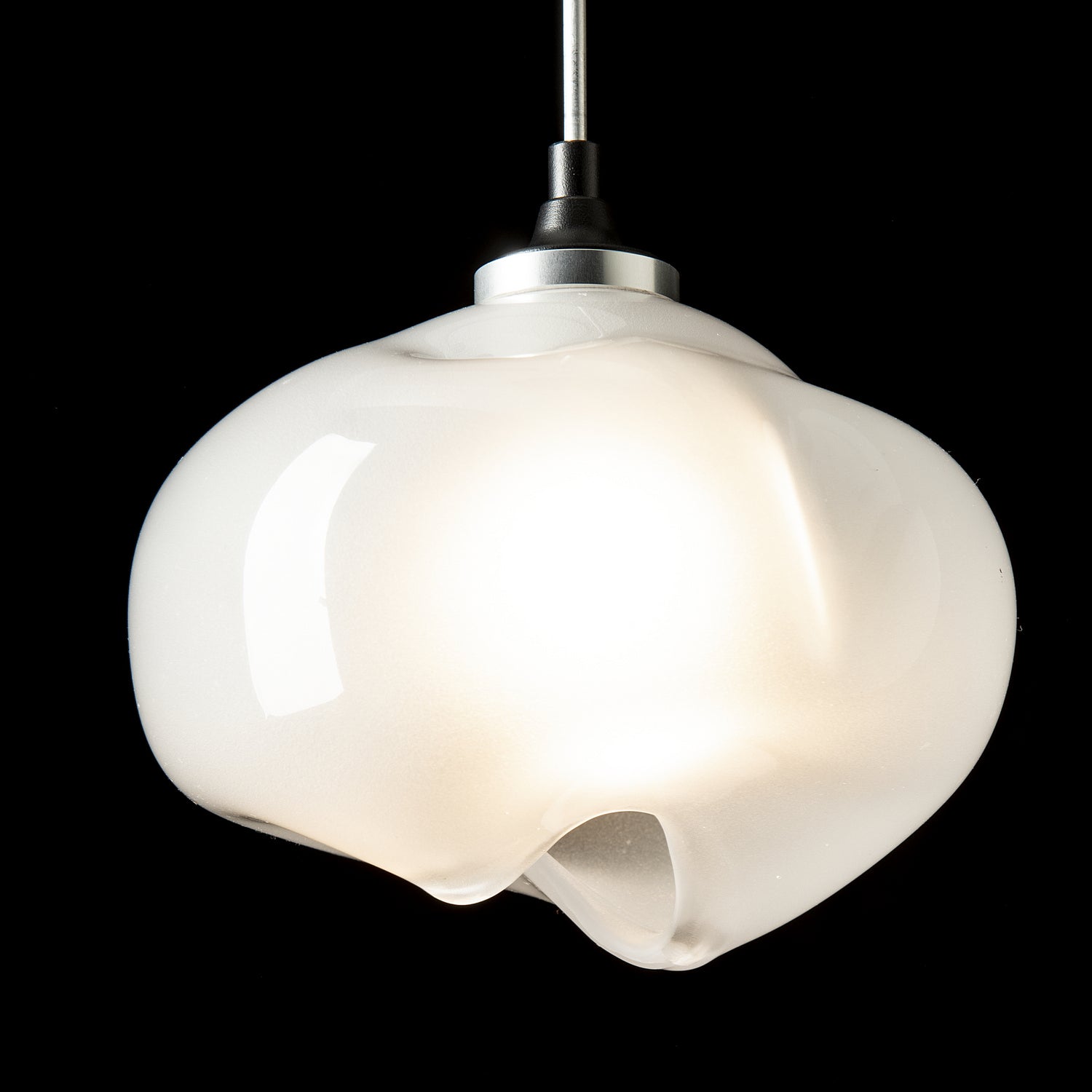 Hubbardton Forge - 161182-SKT-STND-10-FD0710 - One Light Mini Pendant - Ume - Black