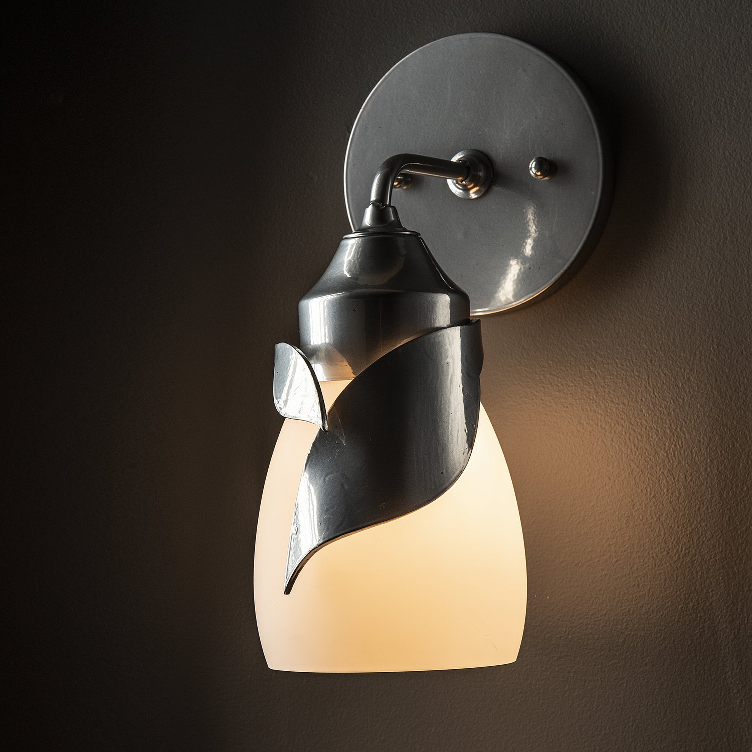 Hubbardton Forge - 201350-SKT-85-GG0330 - Lapas 1-Light Bath Sconce - Lapas - Sterling