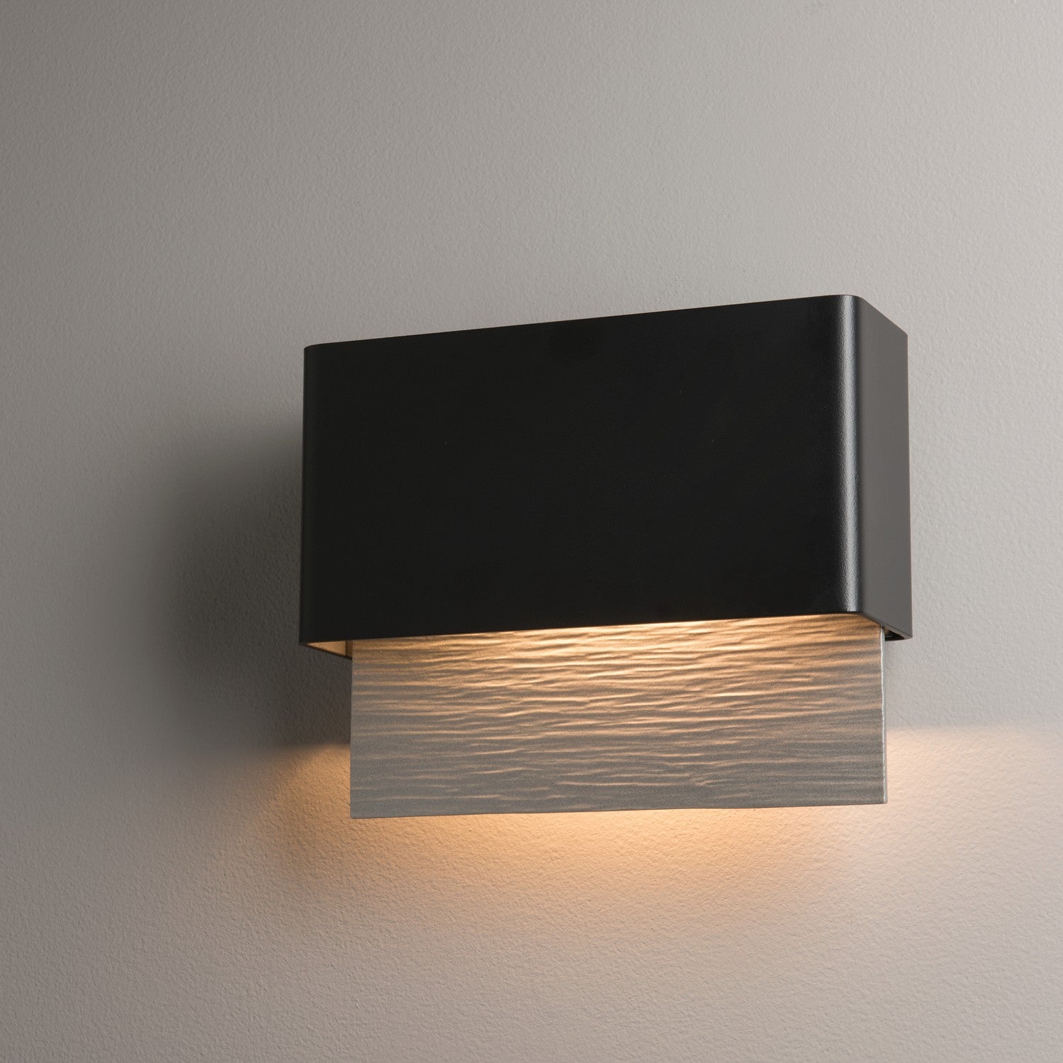 Hubbardton Forge - 302630-LED-80-78 - Stratum Dark Sky Friendly LED Outdoor Sconce - Stratum - Coastal Black
