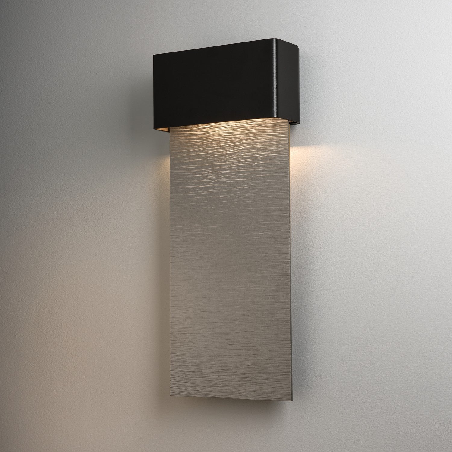 Hubbardton Forge - 302632-LED-80-78 - Stratum Large Dark Sky Friendly LED Outdoor Sconce - Stratum - Coastal Black