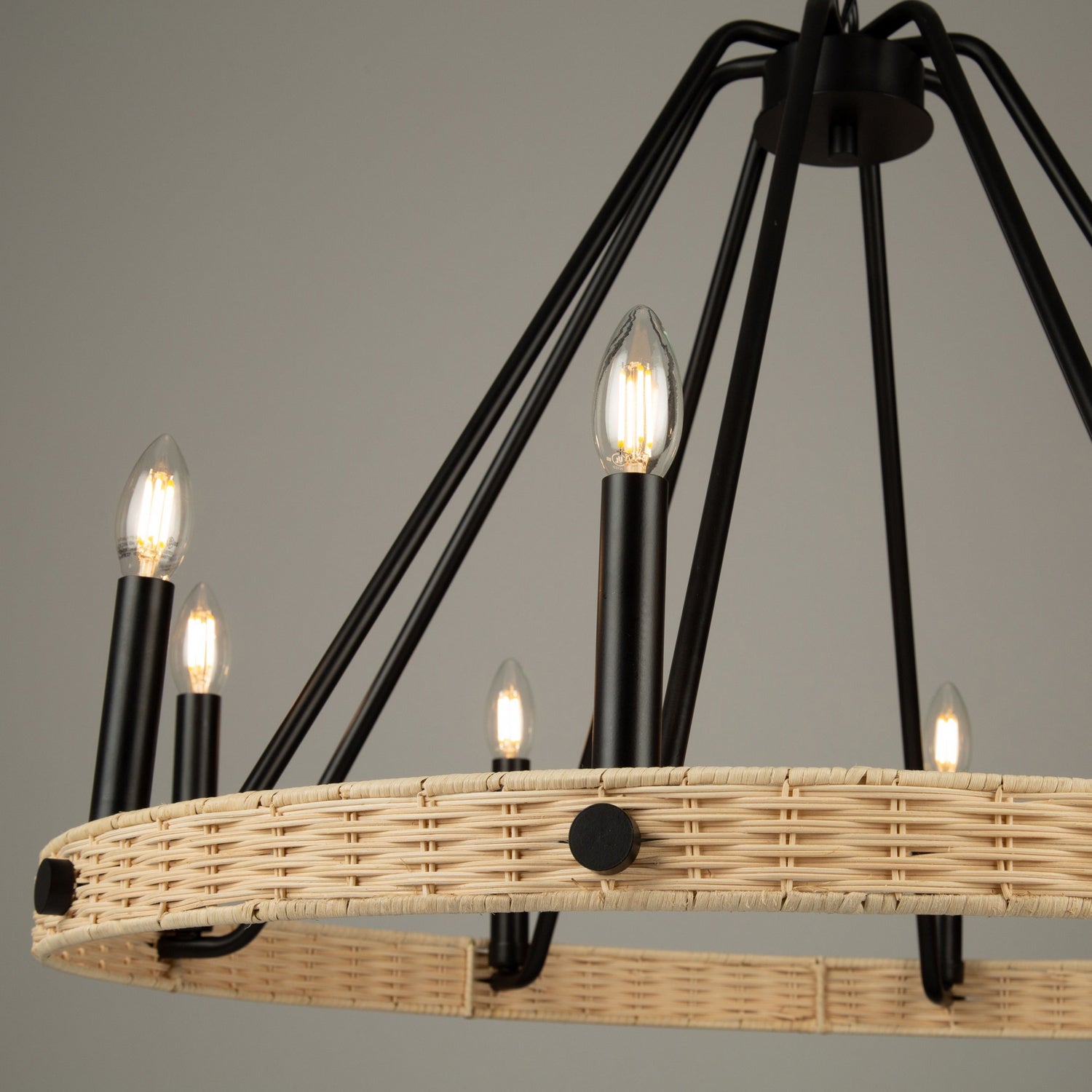 Artcraft - AC11718BK - Eight Light Chandelier - Perris - Black