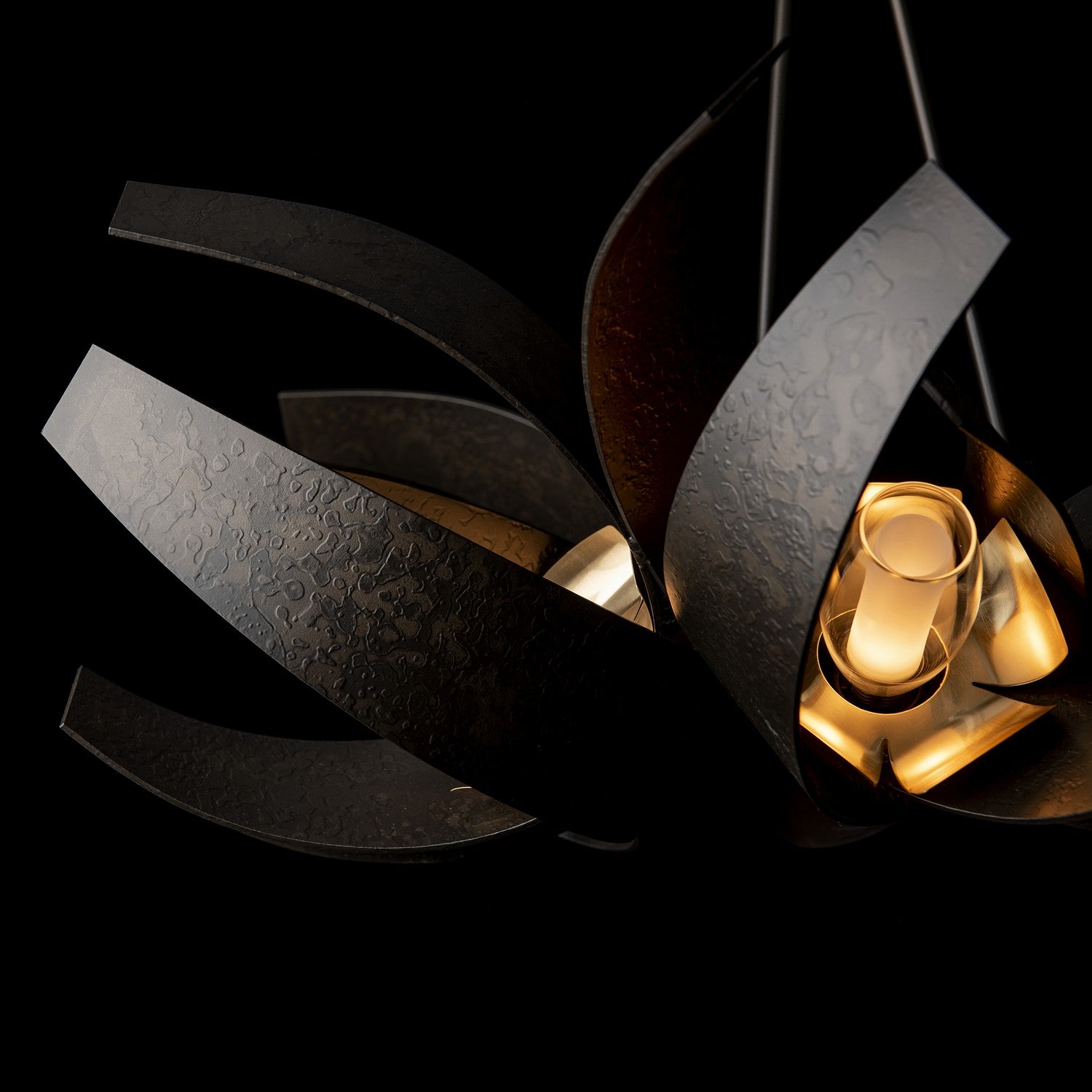 Hubbardton Forge - 136502-SKT-MULT-07-BR-YE0352 - Corona Brass Accent Pendant - Corona - Dark Smoke