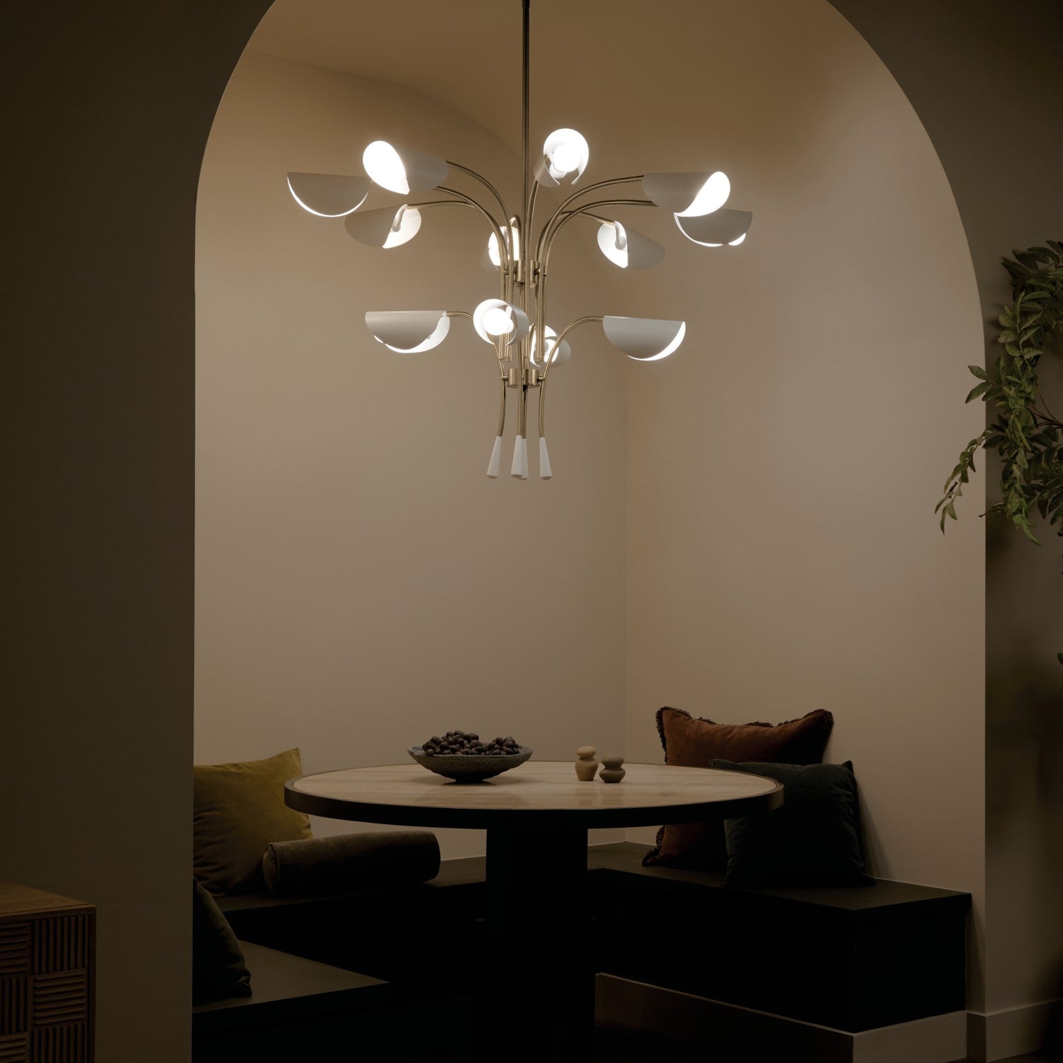 Kichler - 52561CPZWH - 12 Light Chandelier - Arcus - Champagne Bronze