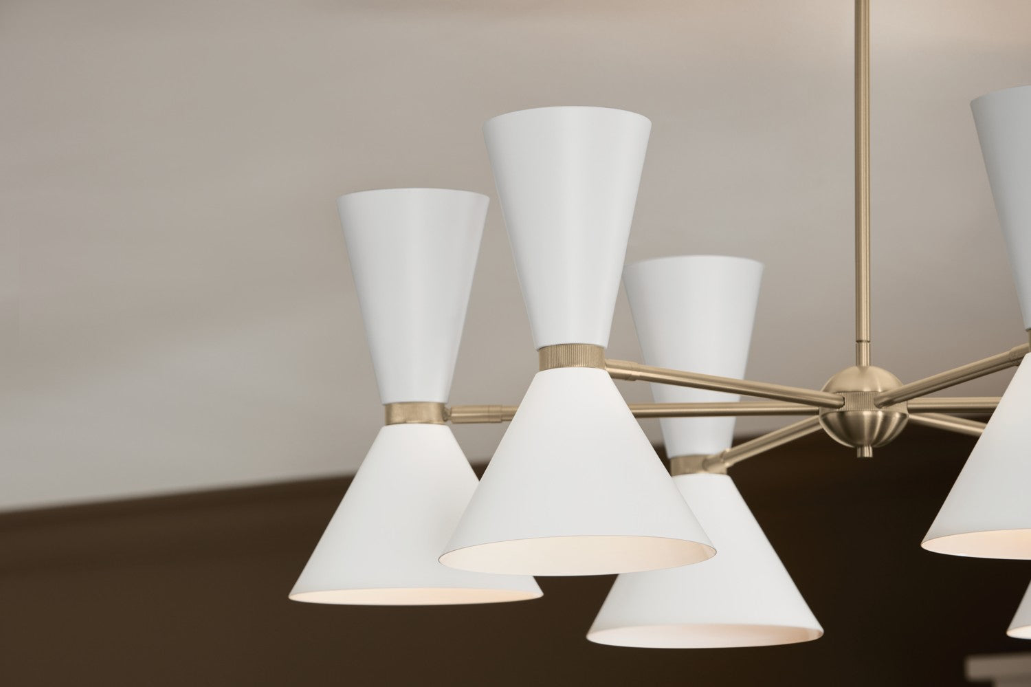 Kichler - 52566CPZWH - 12 Light Chandelier - Phix - Champagne Bronze