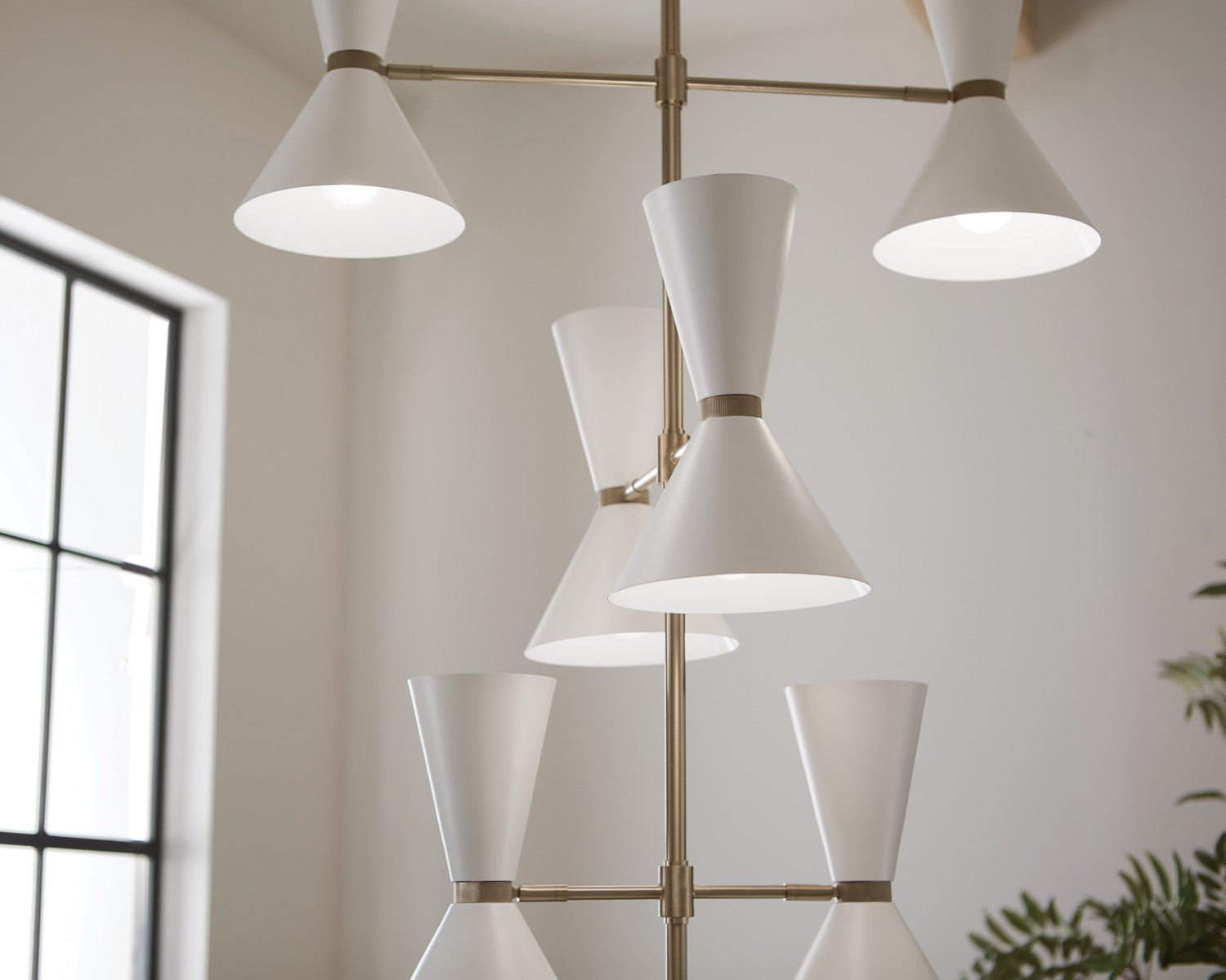 Kichler - 52568CPZWH - 12 Light Foyer Chandelier - Phix - Champagne Bronze