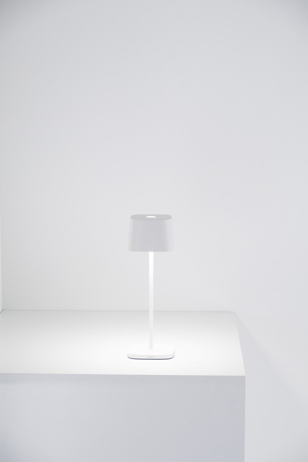 Zafferano - LD0870B4 - LED Table Lamp - Ofelia - White