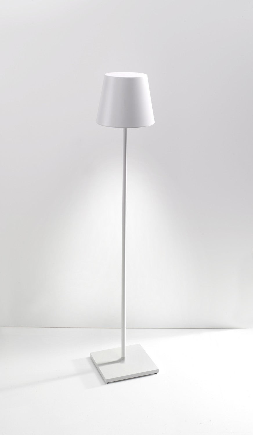 Zafferano - LD0360B3 - LED Floor Lamp - Poldina Pro - White