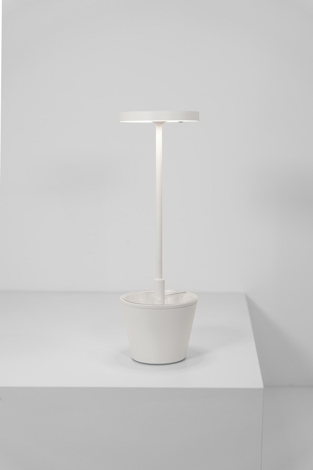 Zafferano - LD0420B4 - LED Table Lamp - Poldina - White