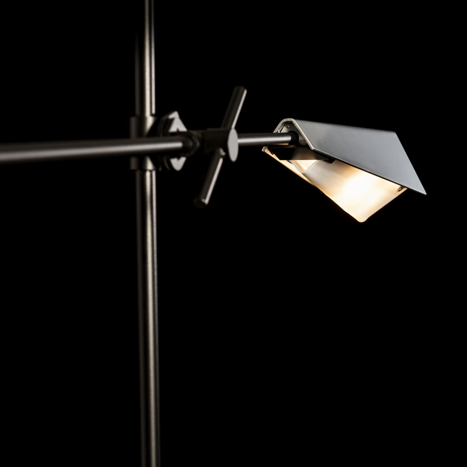 Hubbardton Forge - 241103-SKT-10-85-BB0780 - One Light Floor Lamp - Vertex - Black