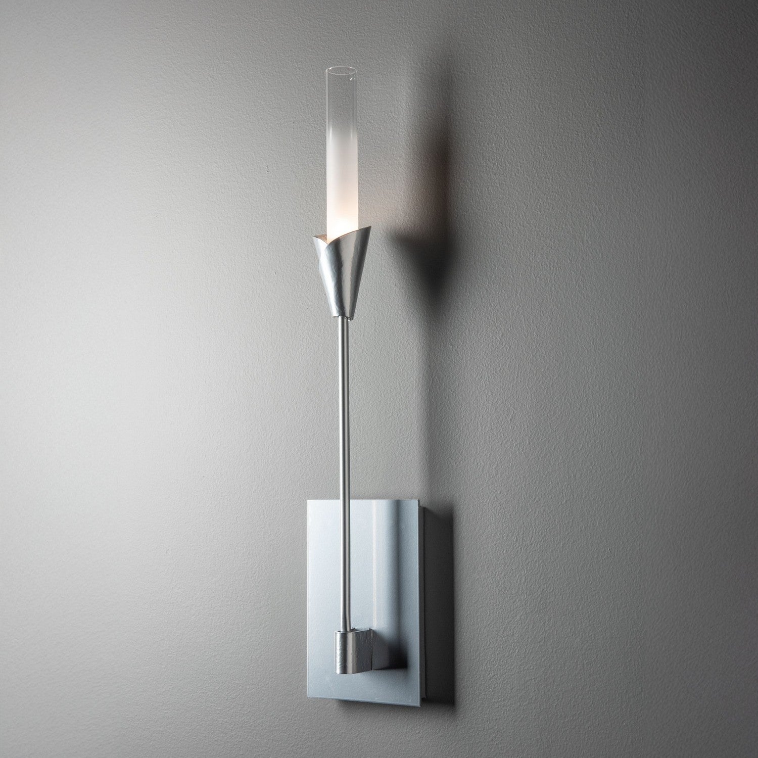 Hubbardton Forge - 201700-SKT-85-WC0821 - Lilium Sconce - Lilium - Sterling