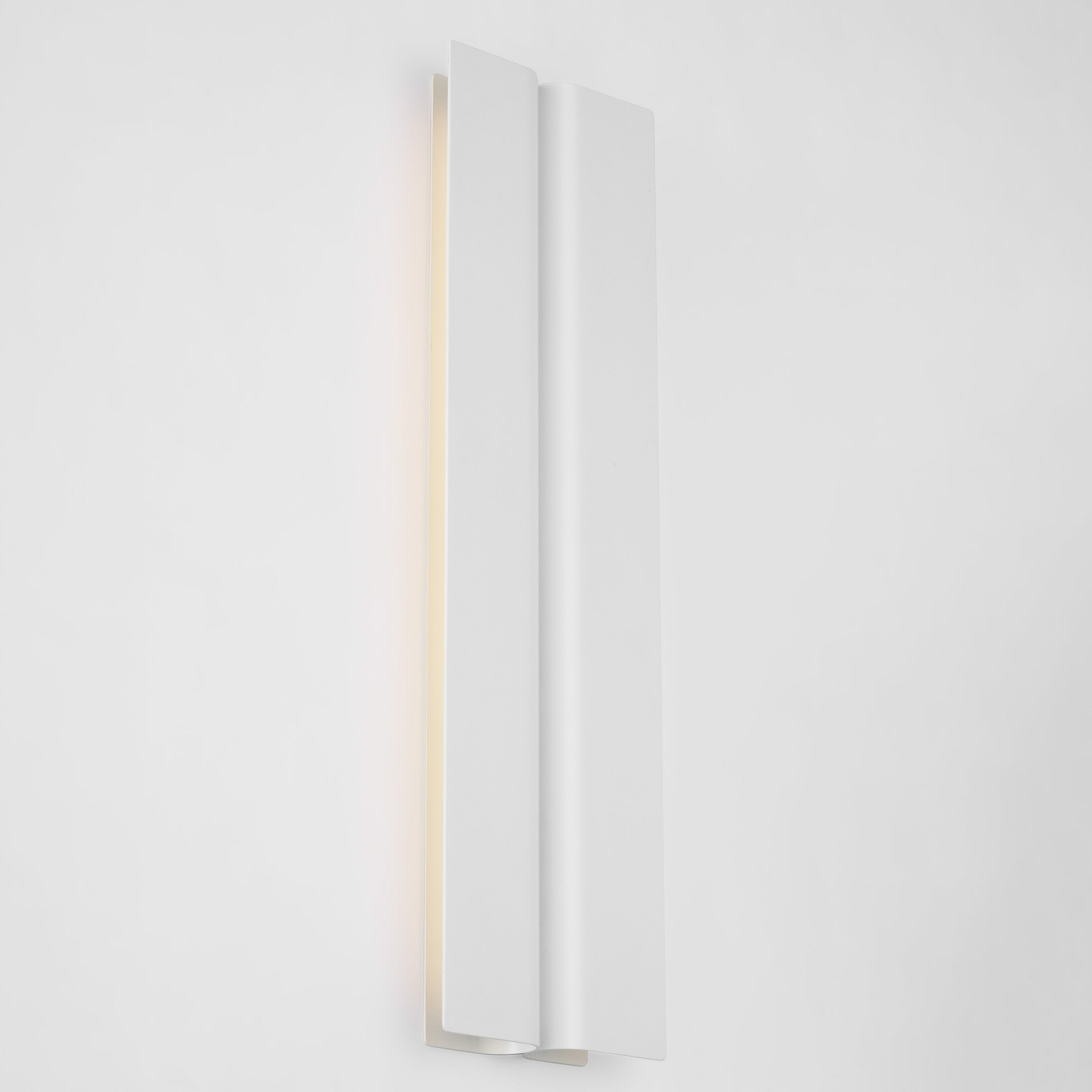 Visual Comfort Modern - PBV80027MW - LED Vanity - Cloak - Matte White